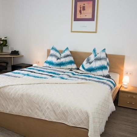 Helis Gaestezimmer Kirchbach in Steiermark ภายนอก รูปภาพ